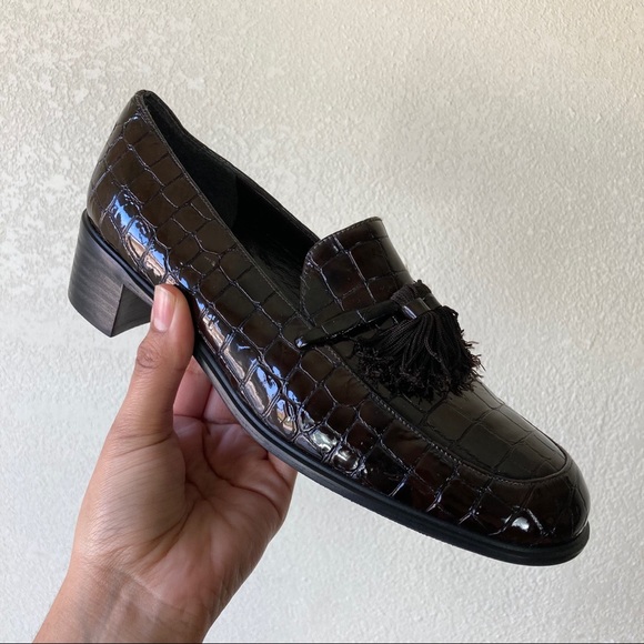 Stuart Weitzman Shoes - VTG Stuart Weitzman Patent Leather Tassel Loafers